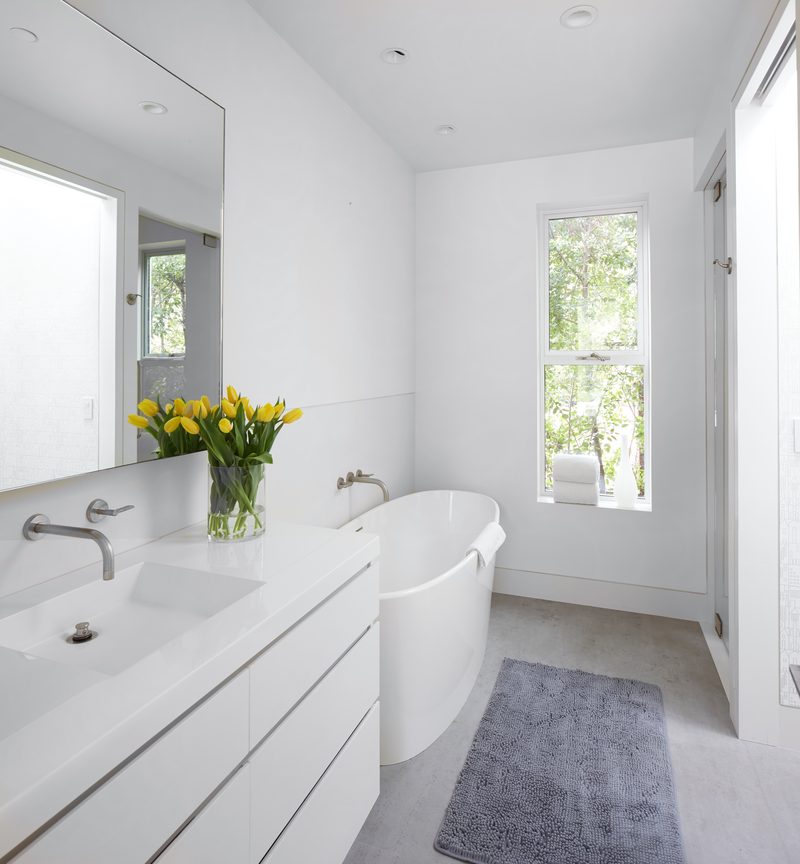 Guest pavilion spa bathroom